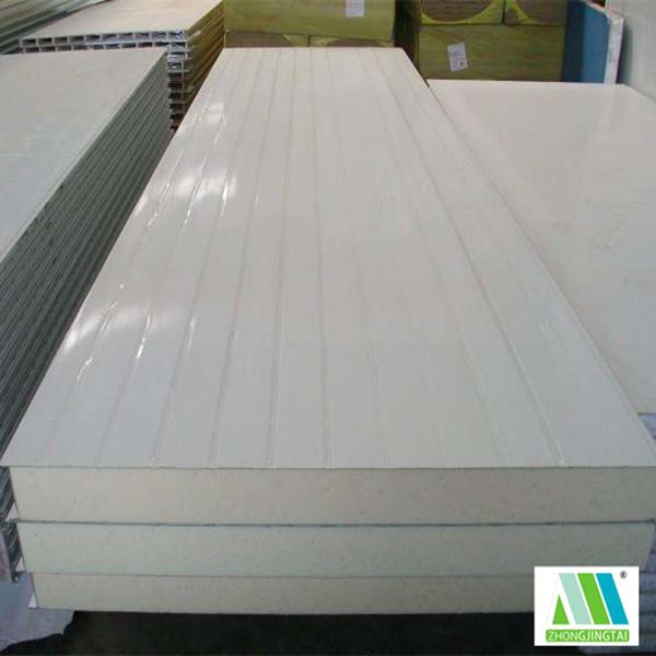 Color Coated Corrugated Polyurethane Sandwich Panel Color Coated Corrugated Polyurethane Sandwich Panel